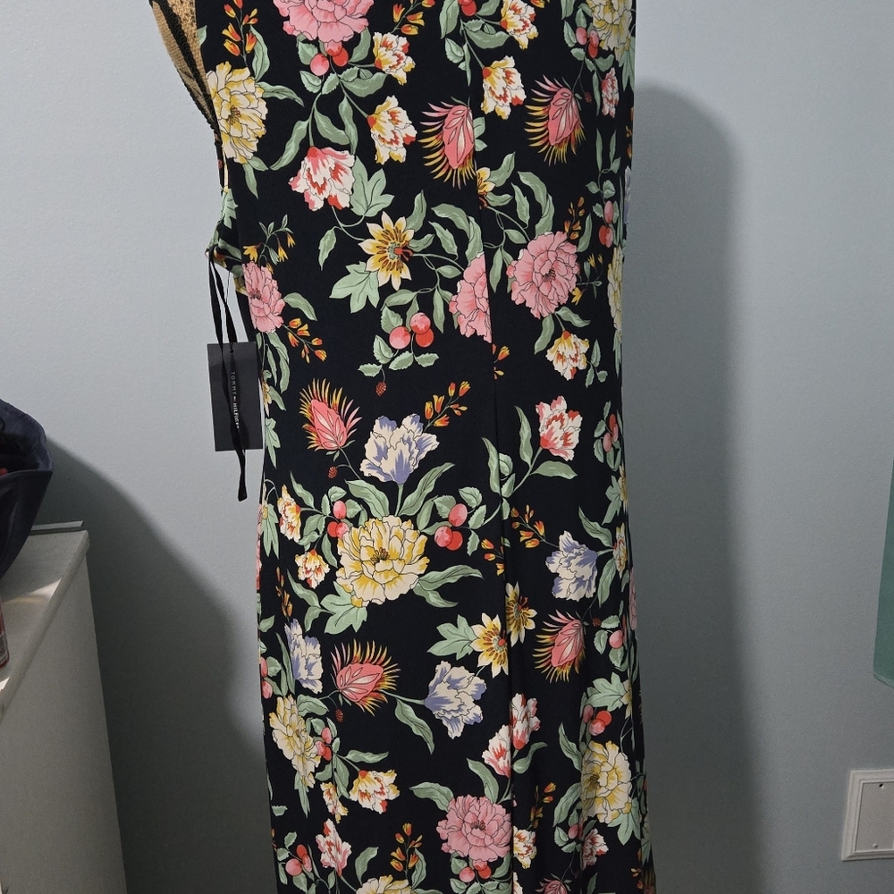 Dress by Tommy Hilfiger sx 16